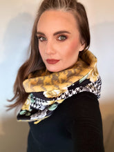 Carica l'immagine nel visualizzatore di Gallery, SCIAPPUCCIO INVERNALE