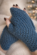 Carica l'immagine nel visualizzatore di Gallery, Mezzi guanti Improbabili
