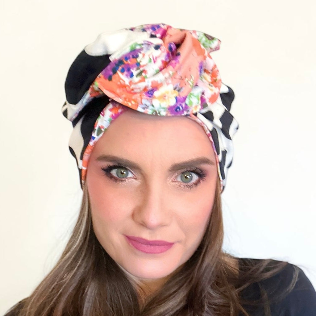 
Turbante modellabile realizzato a mano in Italia in puro cotone double face. Artigianale Made in Italy.
