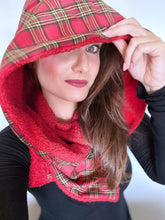 Carica l'immagine nel visualizzatore di Gallery, SCIAPPUCCIO INVERNALE
