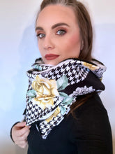 Carica l'immagine nel visualizzatore di Gallery, SCIAPPUCCIO INVERNALE
